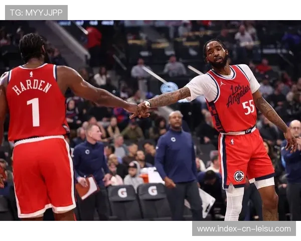 船记:震惊哈登小波特排福克斯后面,递补全明星引争议 船记:震惊哈登小波特排福克斯后面,递补全明星引争议